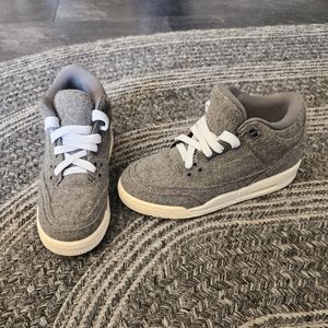 Nike Jordan mid grey wool 5.5 7